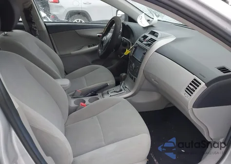 2013 Toyota Corolla Le z USA, uszkodzony, nr VIN 2T1BU4EE9DC955125